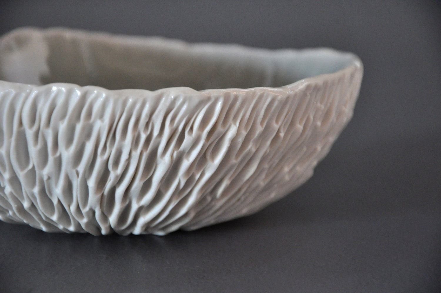 Grey Sky Medium Geode Textured Porcelain Bowl - Dining Serving White Ceramic Decor
