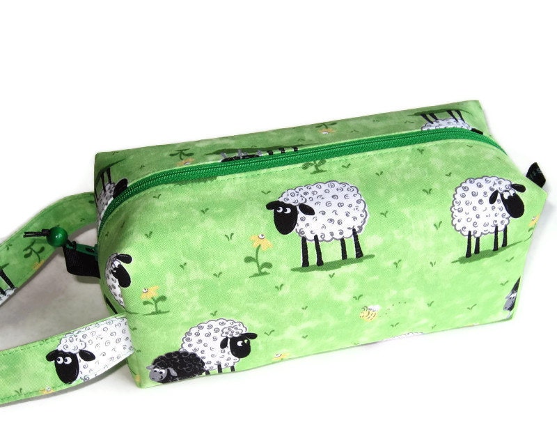 Boxy Bag Knitting Project Bag - Sheep on green
