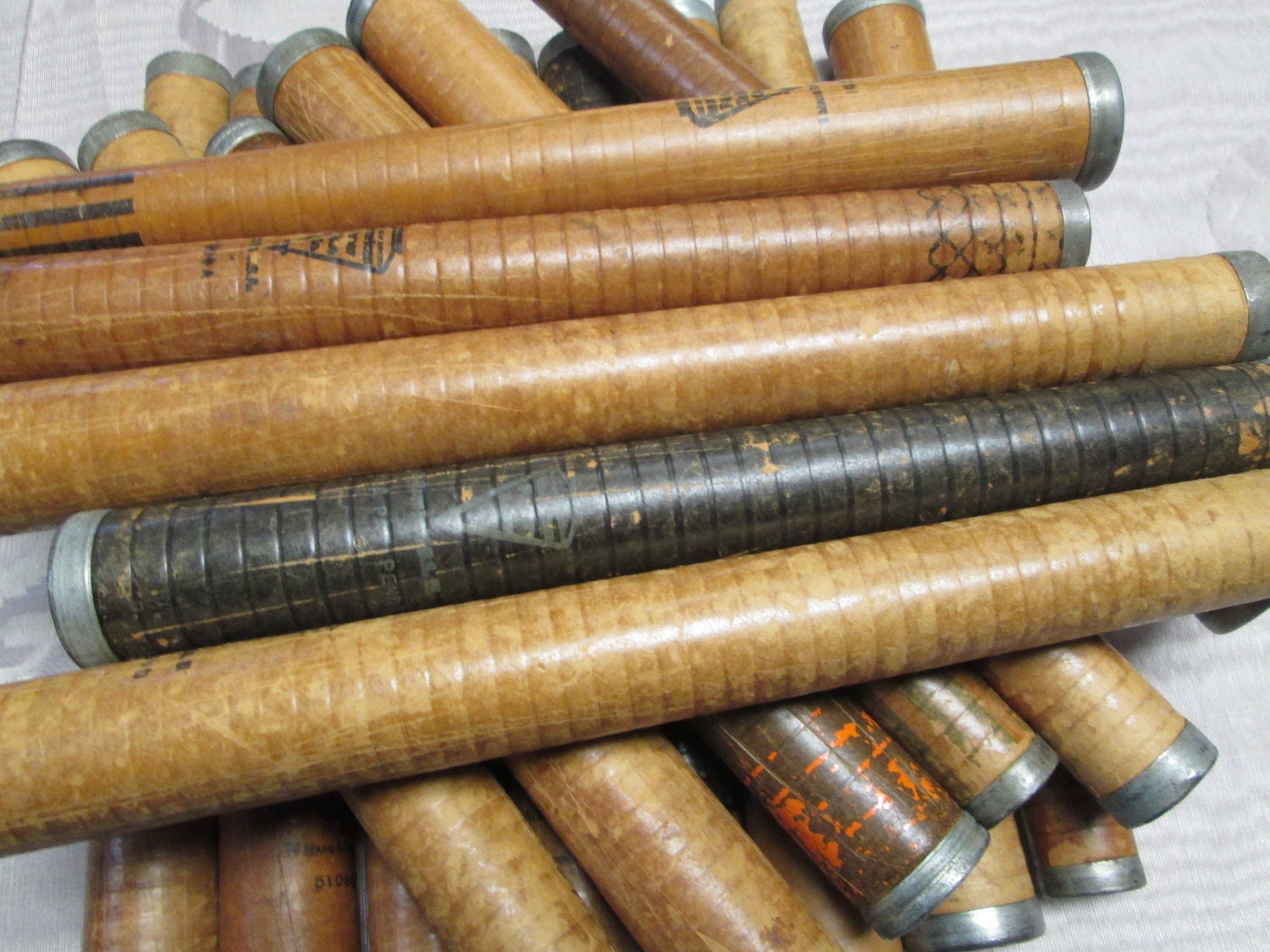 AA24 Lot of 20 Vintage Textile Mill Spools and Bobbins
