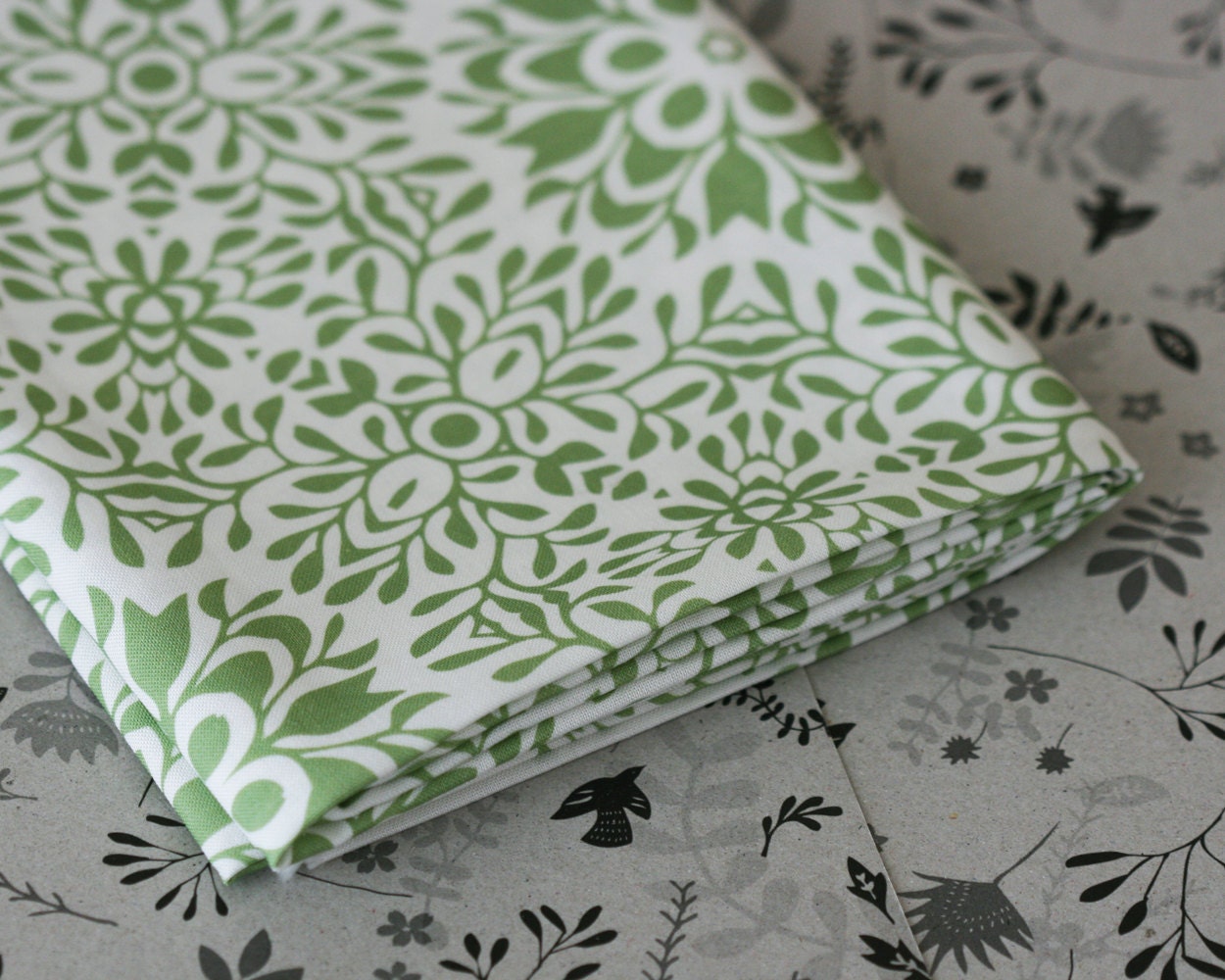 Star Bramble Fabric - Green - Half Yard