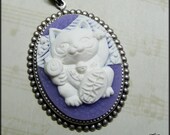 Lucky Cat Pendant / Purple Cameo / Cute Kitty Cat Jewelry / Cat Pendant / Maneki Neko Jewelry