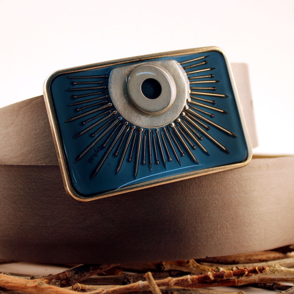nail burst buckle in bright blue