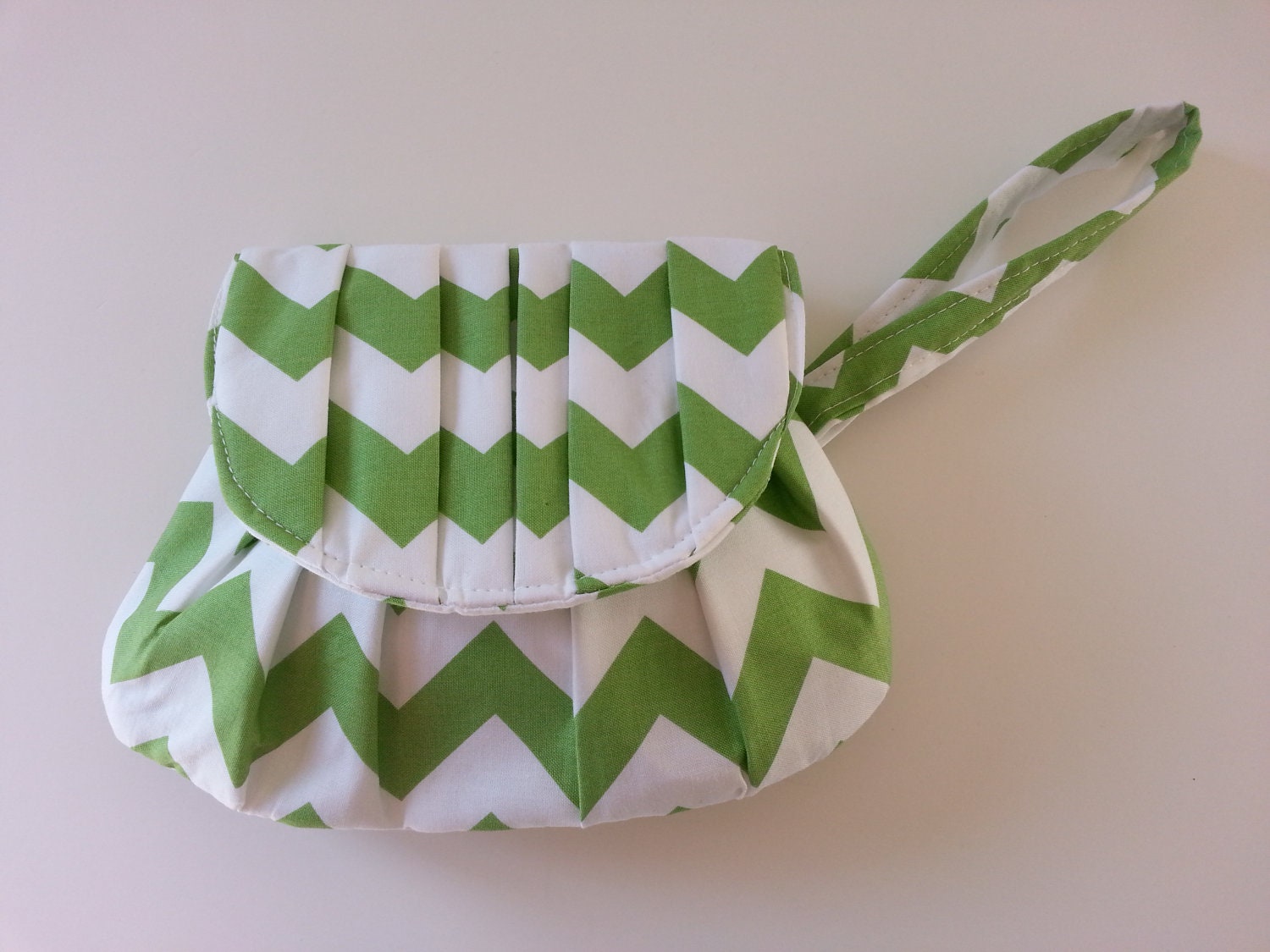 Mara Clutch-Pleated Wristlet-Bridesmaids Gifts for Weddings-Wedding Party