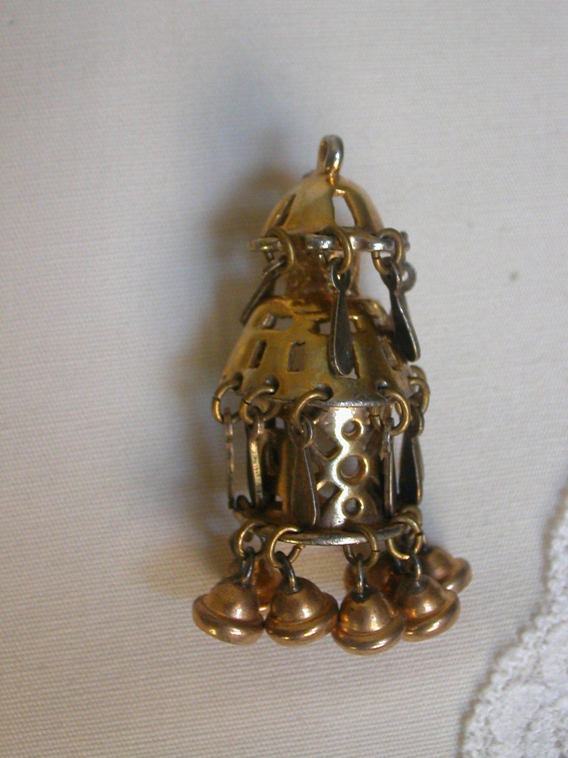 Yeah, Not sure what to call this.  Brooch Pendant