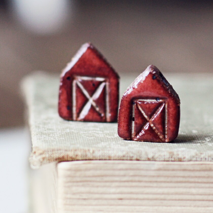 Little red Barn- handmade ceramic BEAD- ONE