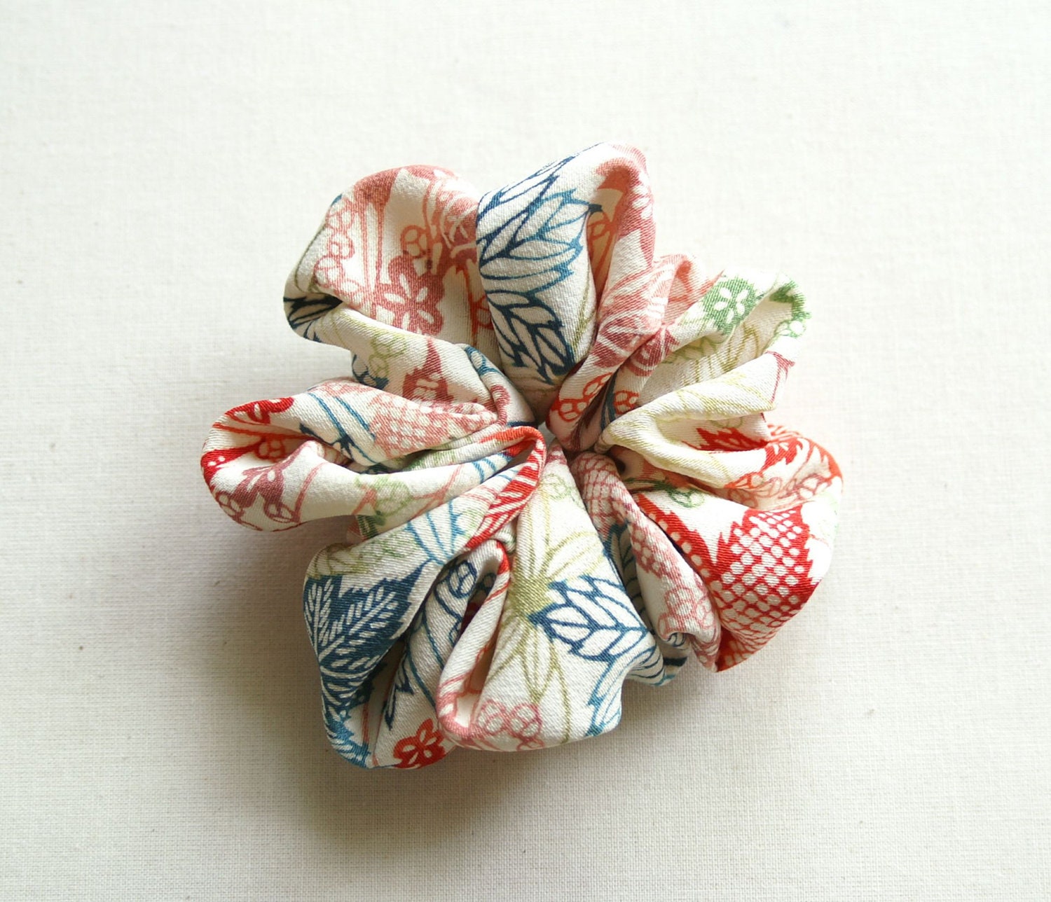 Scrunchie - vintage kimono fabric