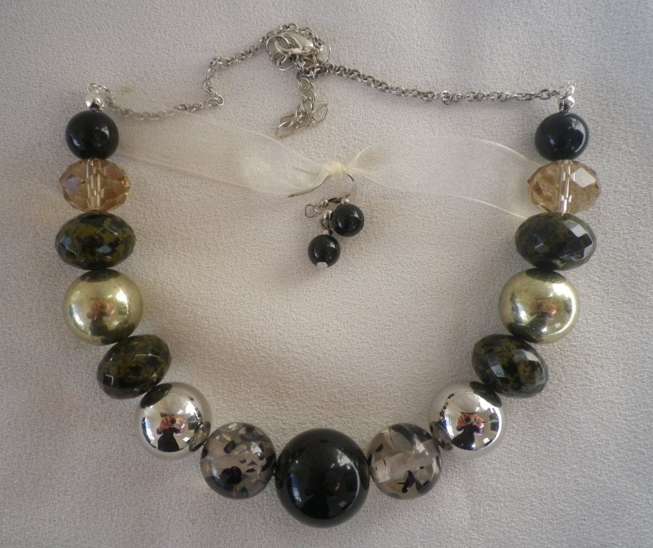 Green Silver Black and Smokey Chunky Beaded Necklace and Earrings