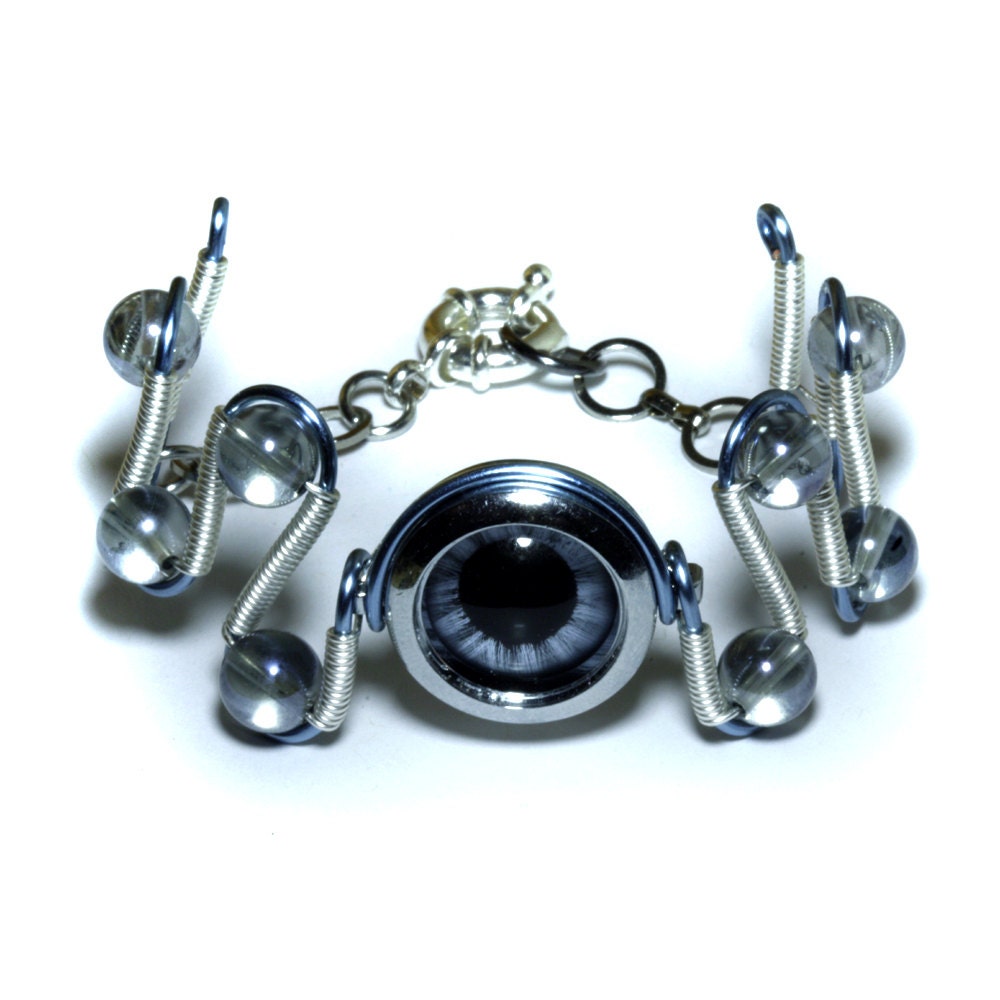 Cybersteam Jewelry - Light Blue Eye Bracelet
