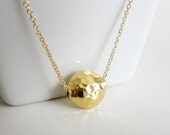 Hammered Gold Coin Necklace / Simple Gold Necklace / Minimalist Everyday Necklace