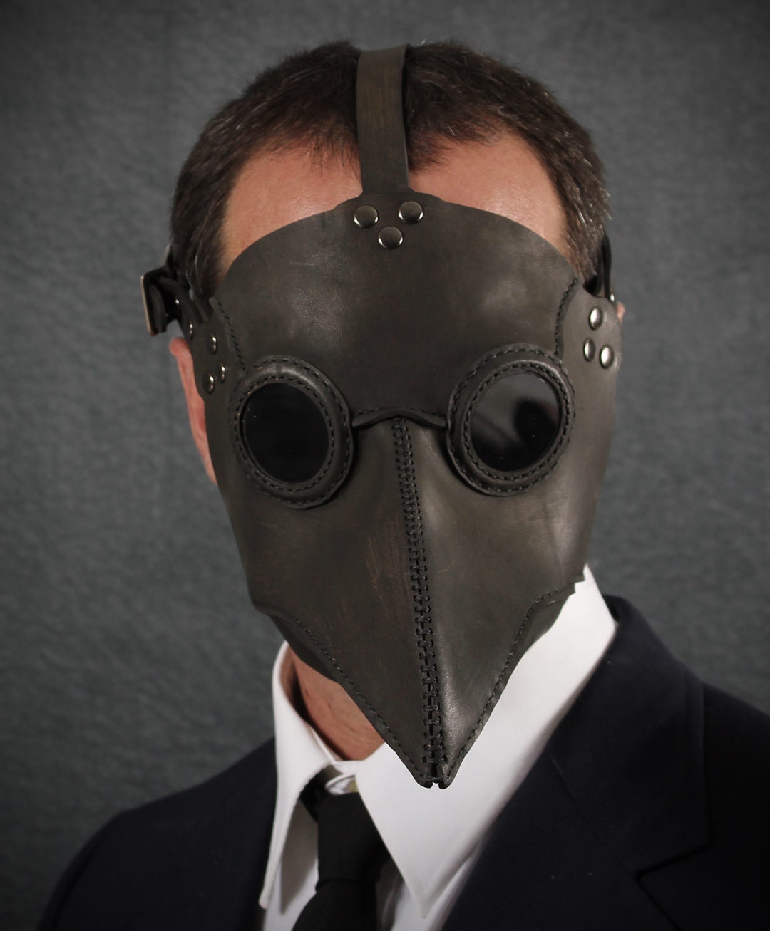 Plague Doctor's mask in black leather Classic