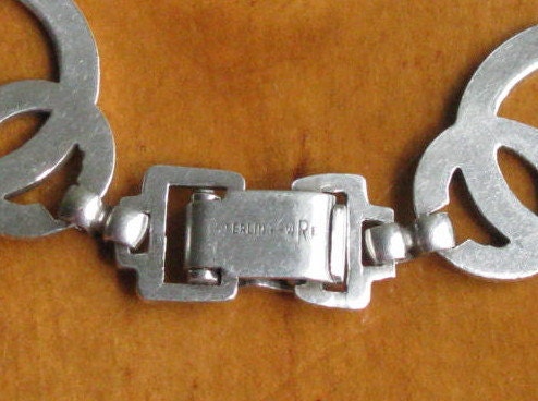Vintage W. E. Richards Sterling Silver Interlocking Knot Bracelet