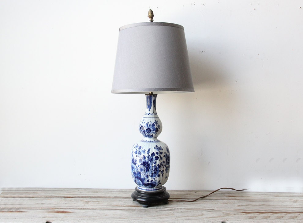 Large White Ceramic Blue & White Lamp