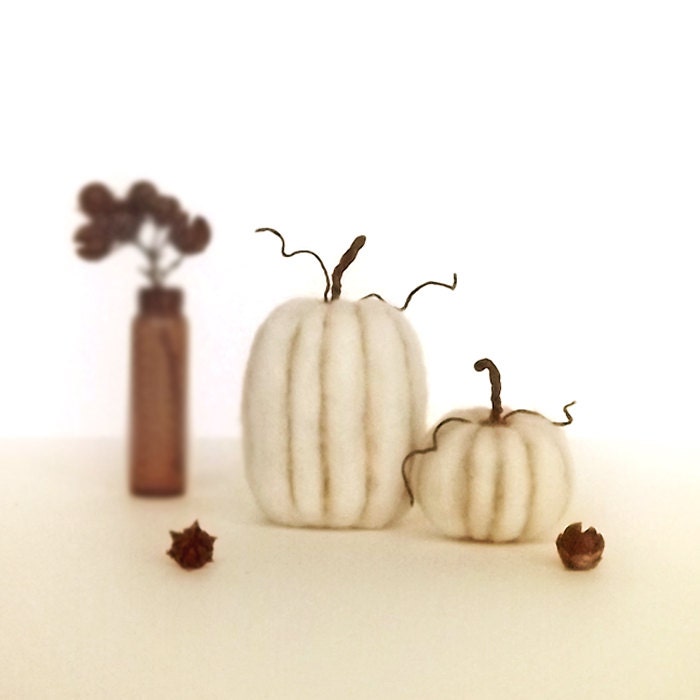Harvest Pumpkins in Creamy White - Thanksgiving Home Decor Wool Miniatures Made To Order - FoxtailCreekStudio