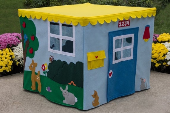 Felt Toy Animal Sanctuary Card Table Playhouse, 32 Friendly Animals, Fish and Bugs, Custom Order, Personalized,