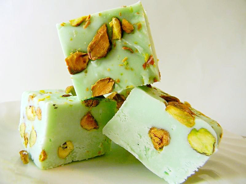 Julie's Fudge - PISTACHIO ICE CREAM - 12 Pieces (1lb)