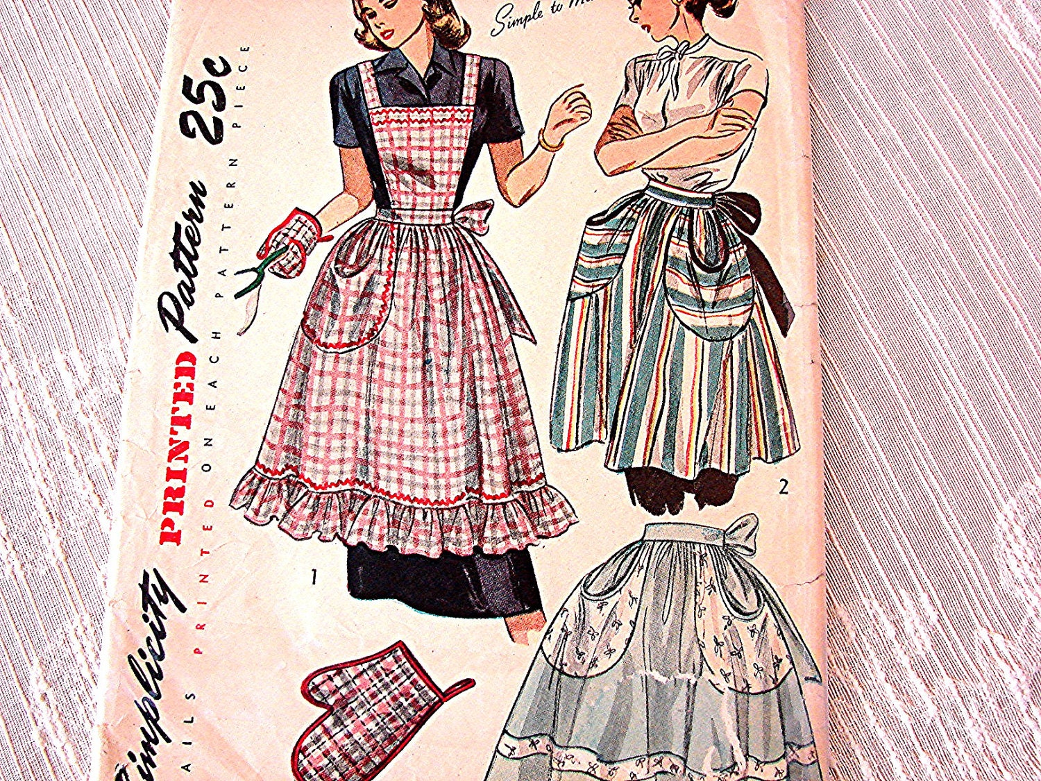 30 Free Vintage Apron Patterns SEWING Pinterest Vintage 55 30 Free Vintage Apron Patterns SEWING Pinterest Vintage 63