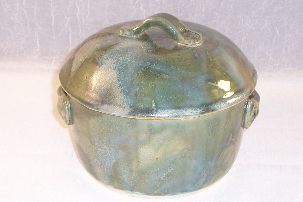 Ceramic Covered Casserole Green Baking Dish with Lid Wheel Thrown Stoneware Ceramics Pottery