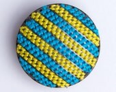 Chained embroidered Brooch (Blue, yellow)