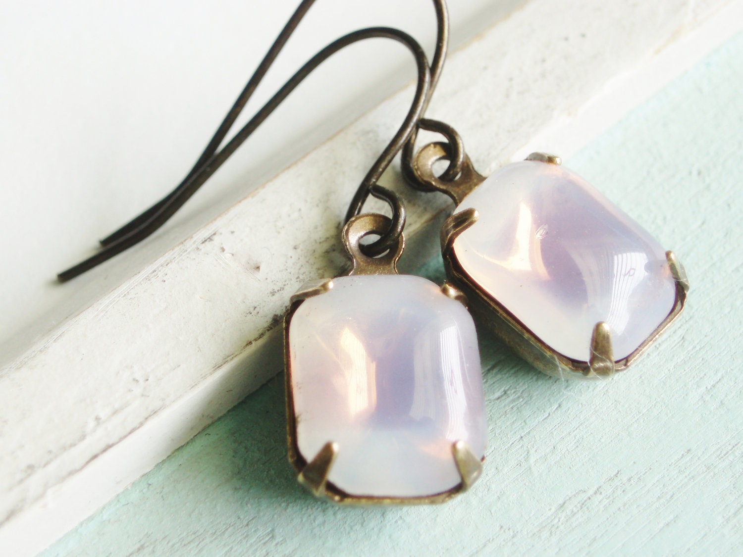 Vintage Jewel Earrings - Pink Opal