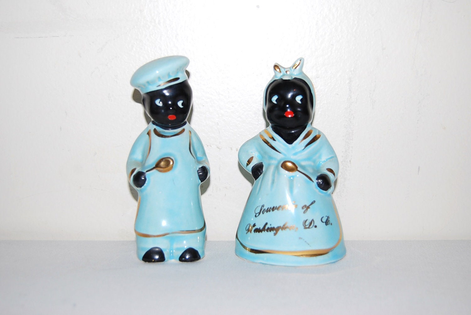 Vintage Salt and Pepper Shakers Americana