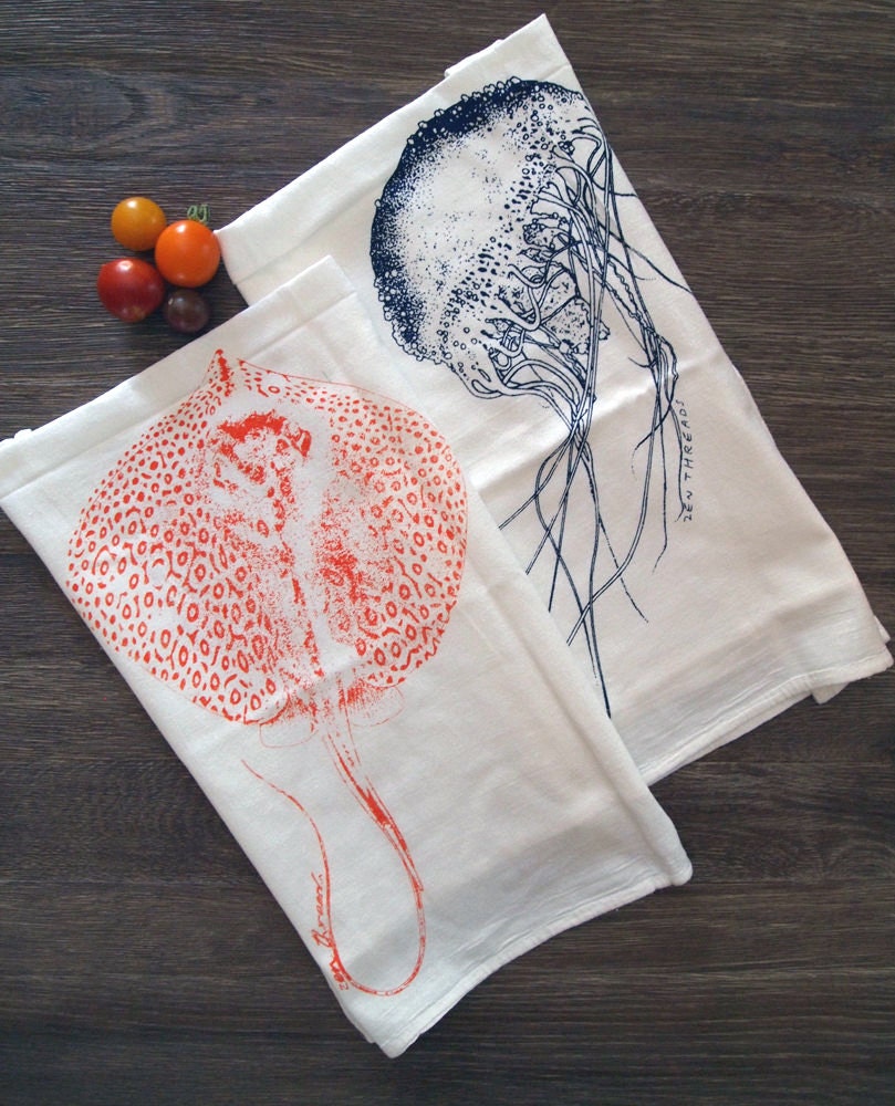 Towel Set of 2 - Jellyfish & Stingray - Multi-Purpose Flour Sack Bar Towels - Renewable Natural Cotton
