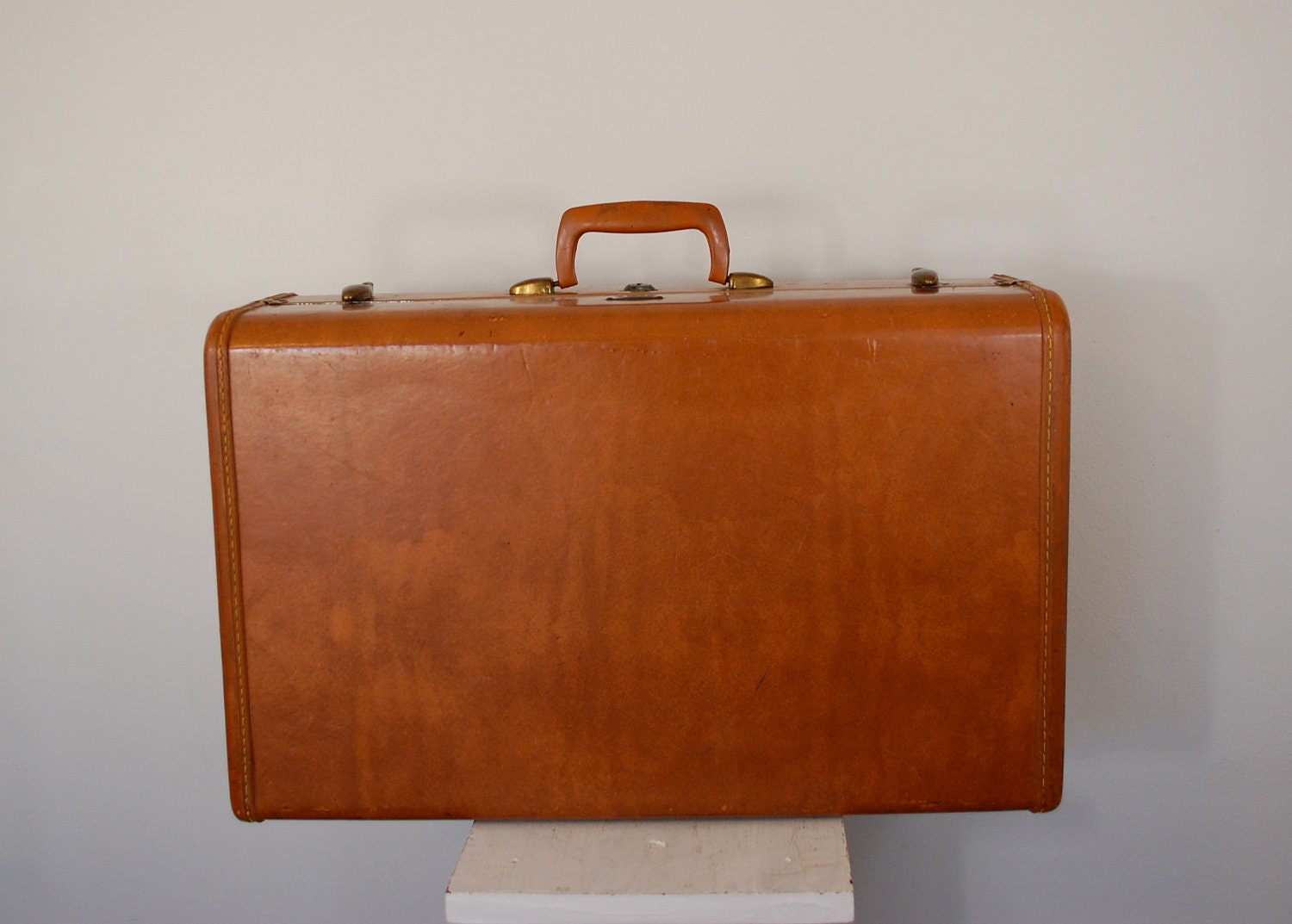 Vintage Shwayder SAMSONITE Suitcase Luggage by ilovevintagestuff