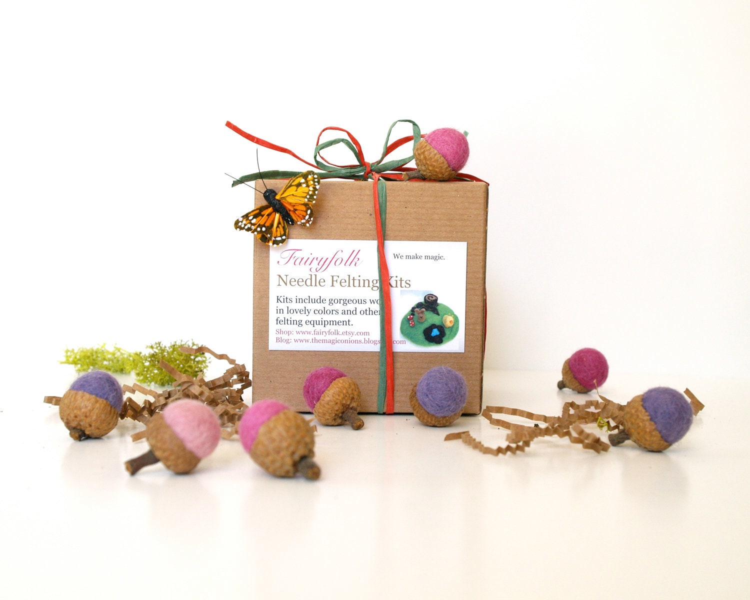 Felted Acorn Kit, Learn how to make your own diy colorful Needle Felted wool acorns, such a fun Fall and Atumn craft - PInks and Purples