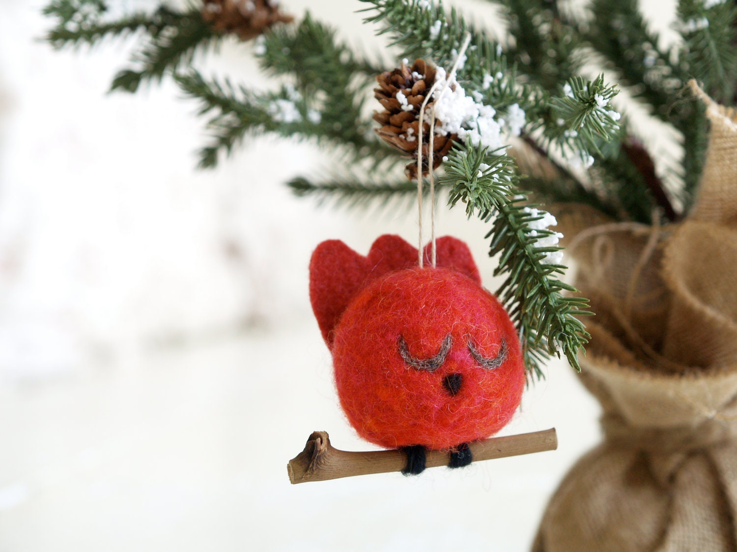 Cardinal Christmas Ornament Tree Decoration, Red Needle Felt Bird Holiday Decorating Woodland Tree Nest Waldorf Cute Unique Eco Friendly