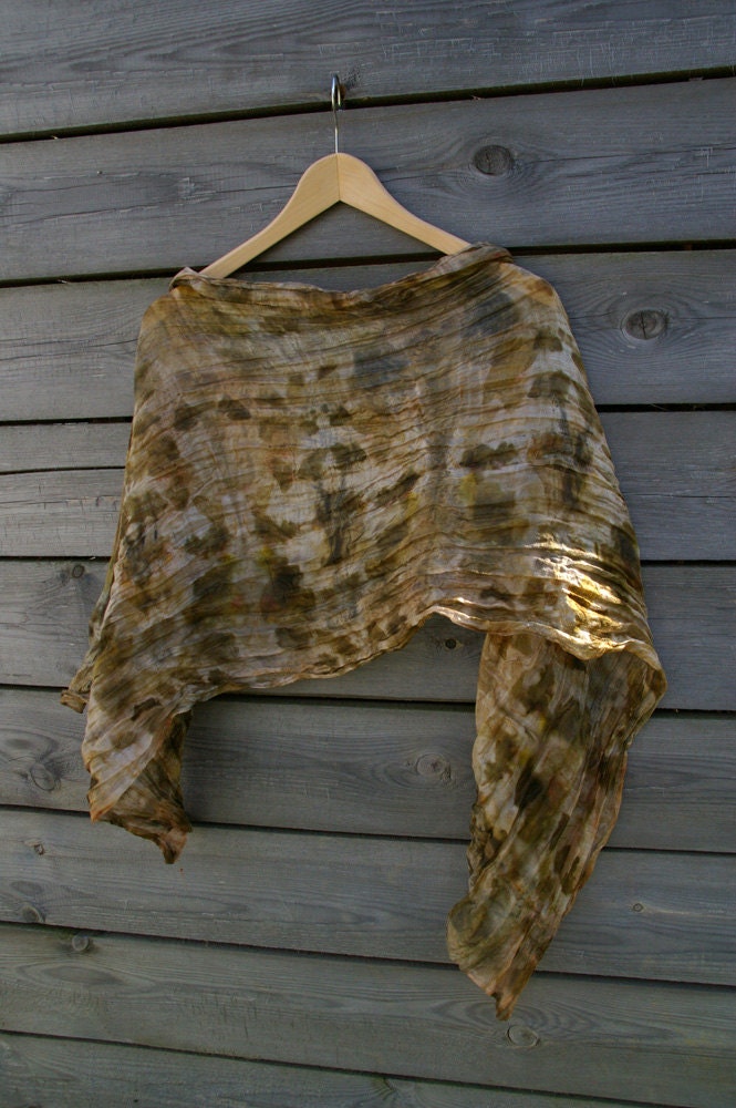 Silk scarf eco printed with plant dyes