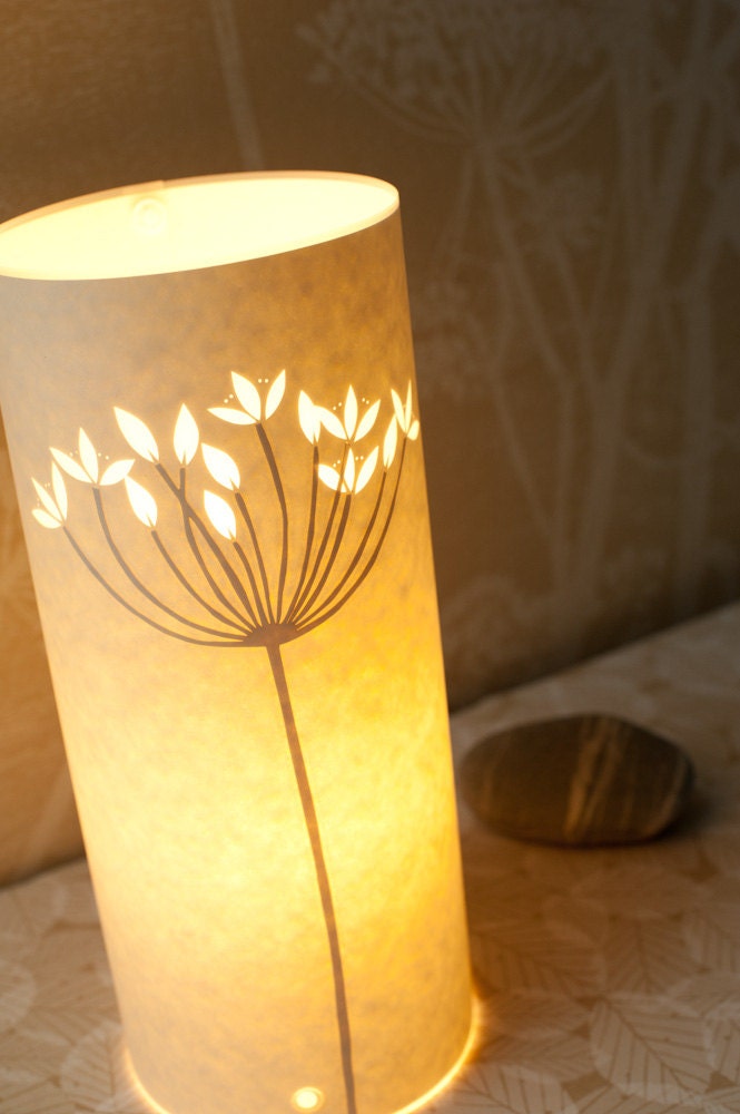Small Flowering Rush table Lamp