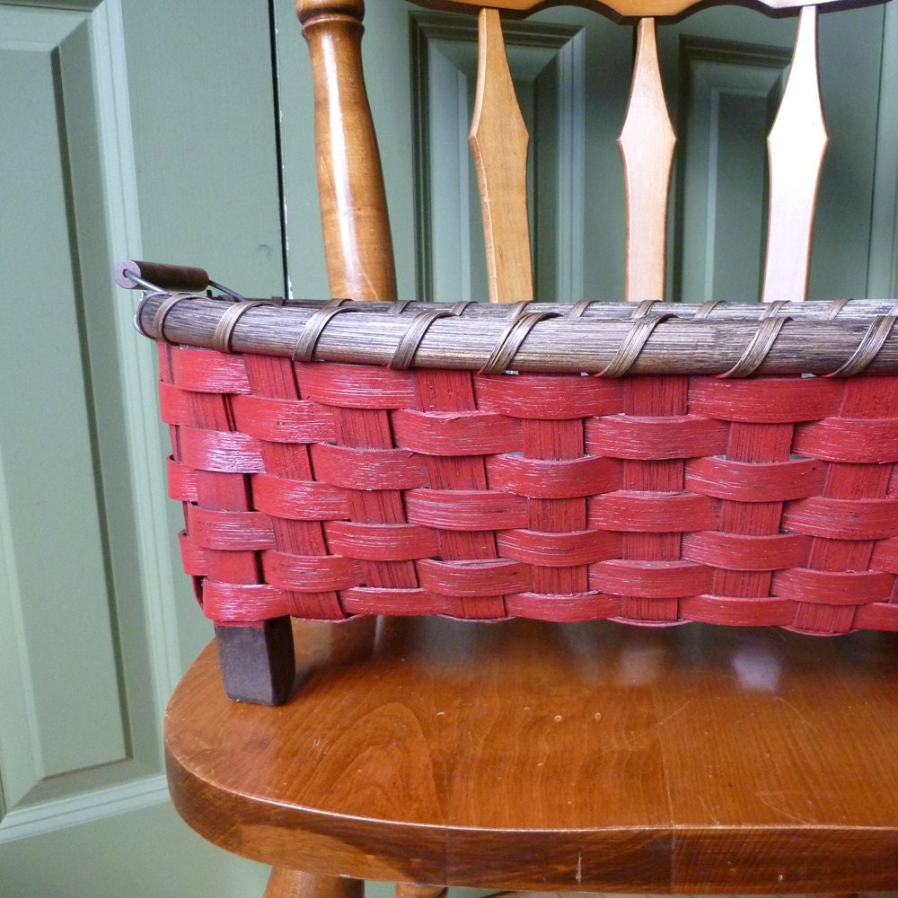 Table Runner Basket