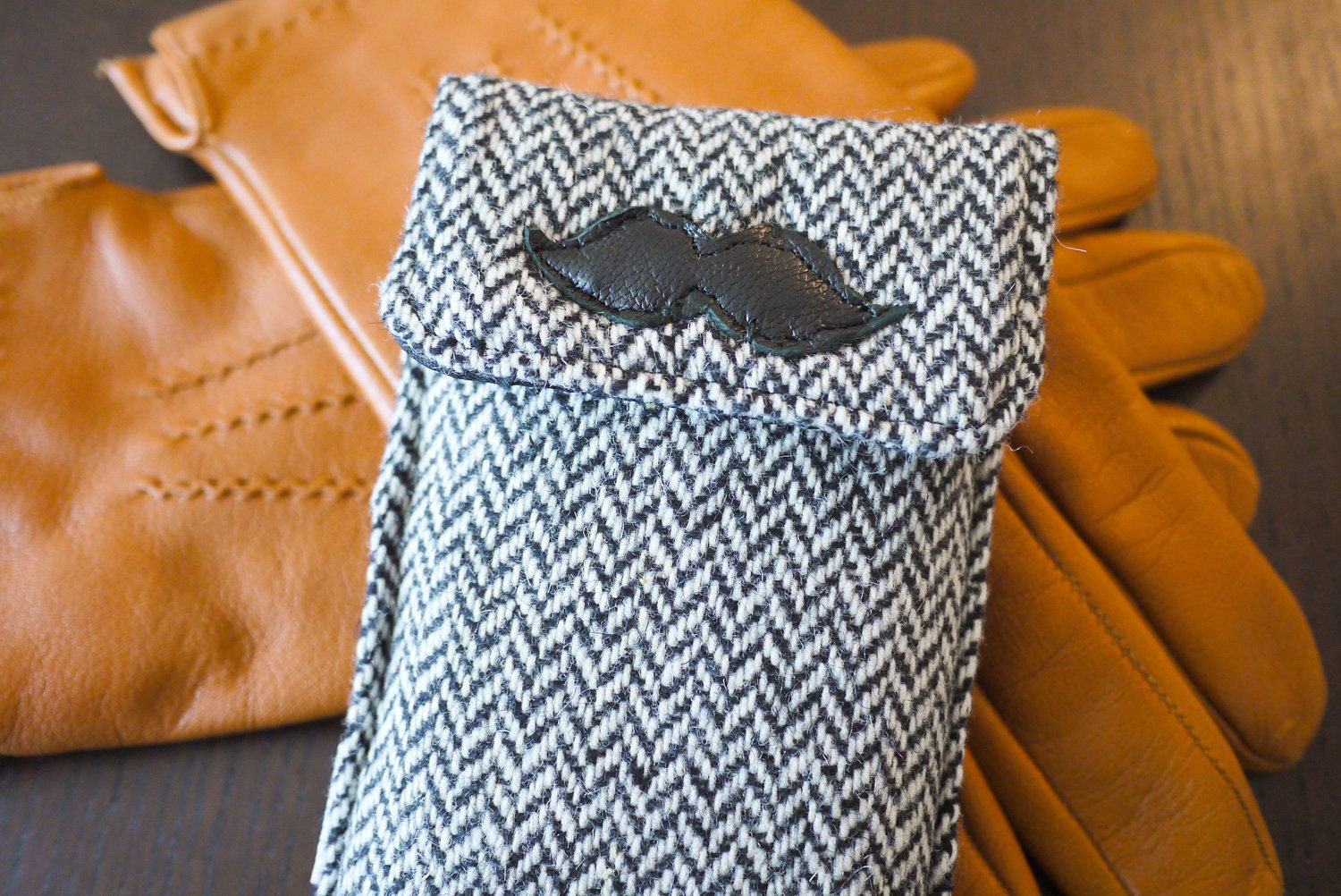 iPhone 5 Sleeve / iPhone 4S Sleeve / iPhone 5 wallet case / iphone 5 case / iphone 5 cover / Nexus 4 case - Mustache
