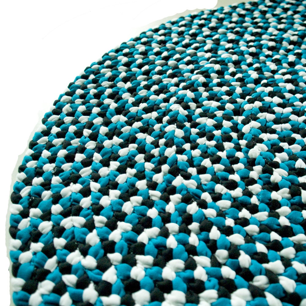 Modern Braided Rug - 36" or 3 feet diameter - Ready to Ship