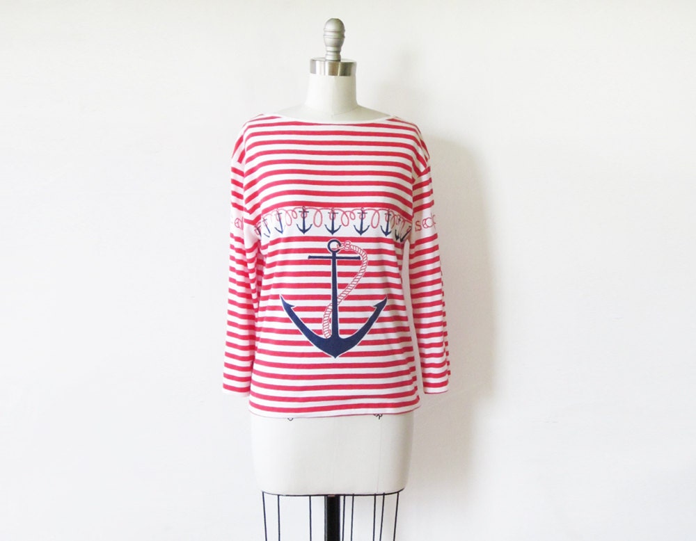 nautical striped anchor shirt / vintage red and white sailor top