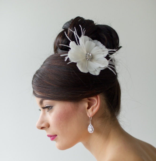 Bridal Feather Fascinator, Wedding Feather Head piece, Flower Feather Fascinator