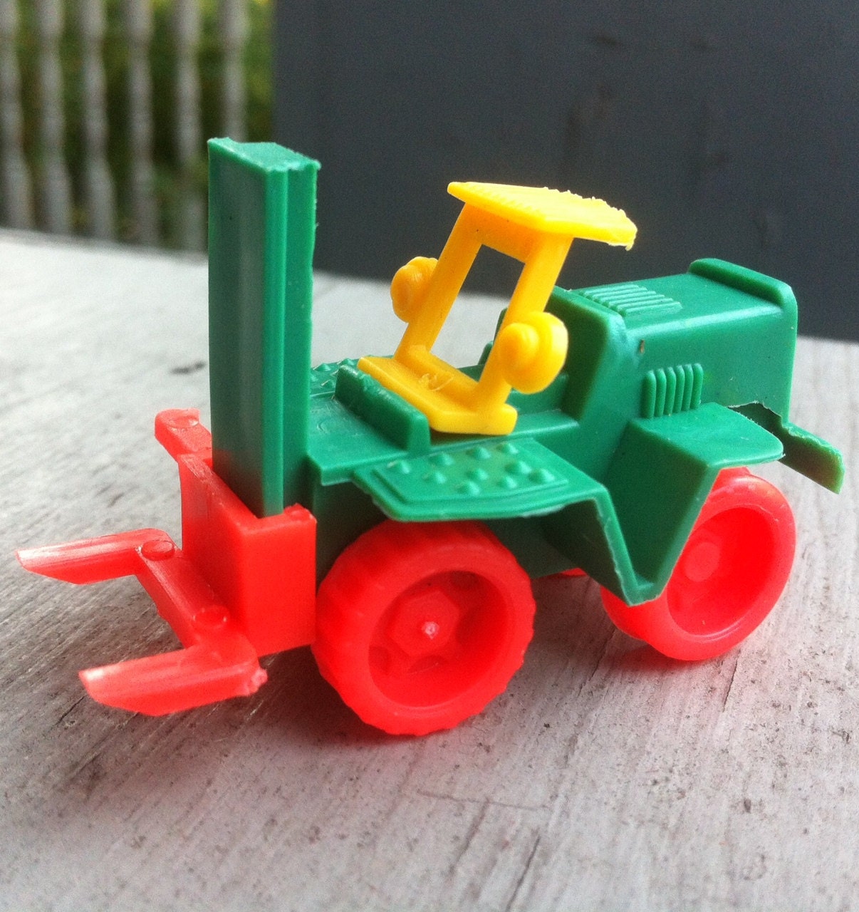 1978-1982 Plastic Construction  Equipment Toy FORK LIFT
