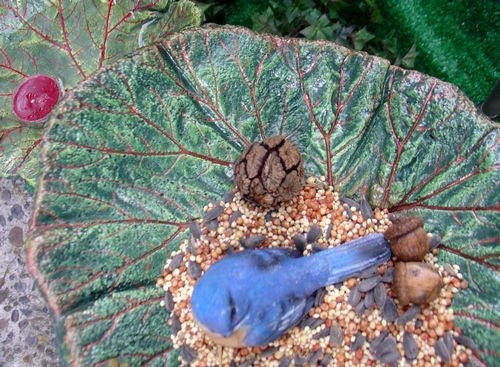 Squash (Gourd) leaf birdbath/feeder on a pole (Leaf No. 1029) - finished in natural greens with copper veins