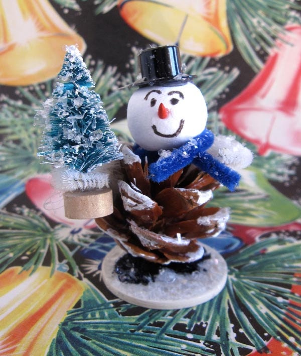 Vintage Inspired Christmas Pinecone Spun Cotton Snowman