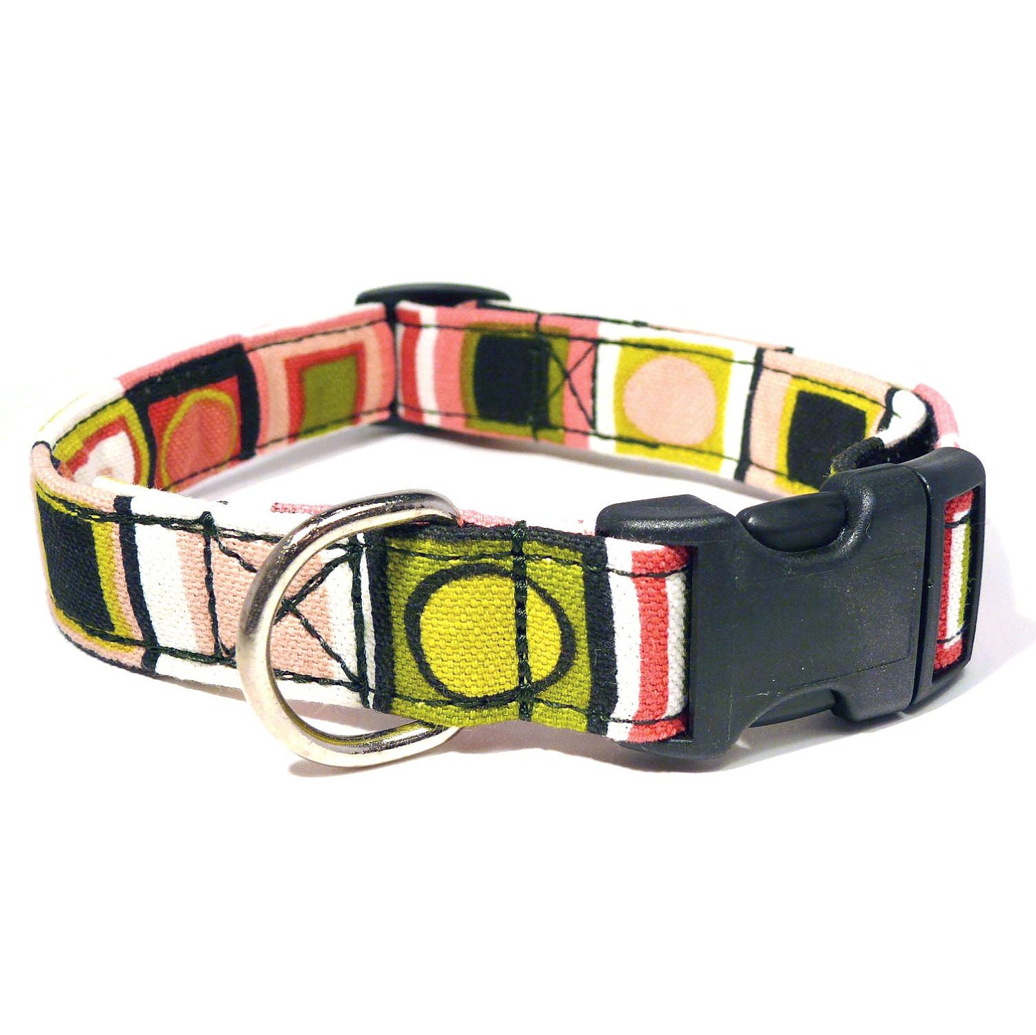Dynamic dots and squares adjustable dog collar
