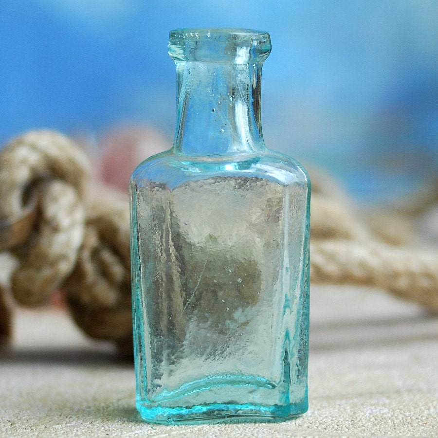 vintage  medical bottle...      Aug 04