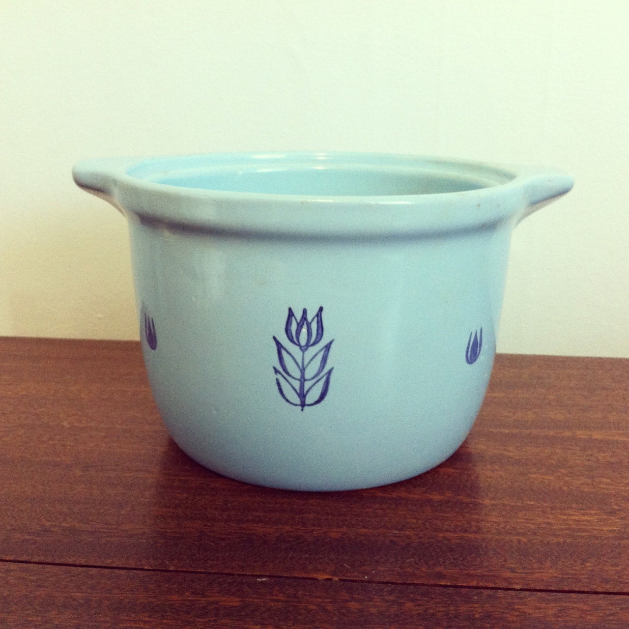 Vintage Cronin Blue Tulip Crock 1950s-60s