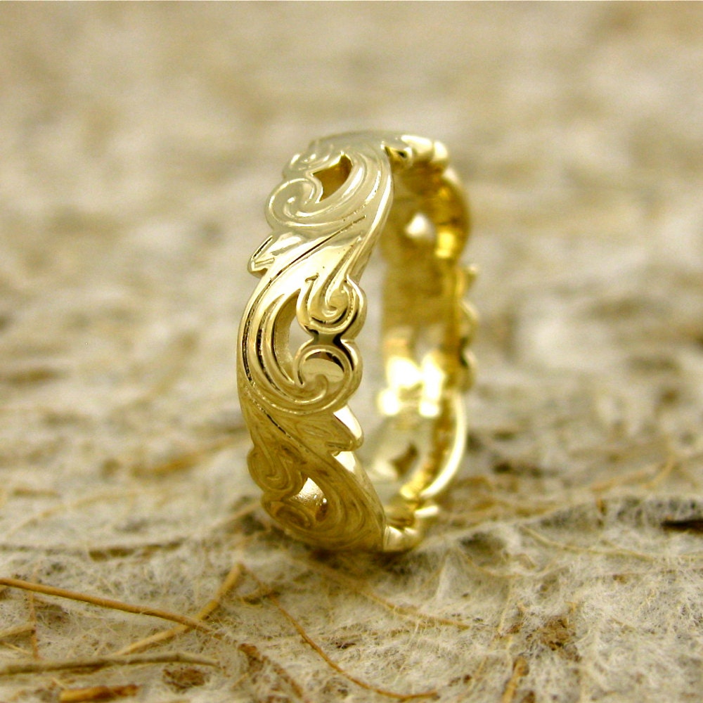 Handmade Art Nouveau Style Curly Leaf Patterned Wedding Ring in 14K Yellow Gold with Glossy Finish Size 5.25/5mm
