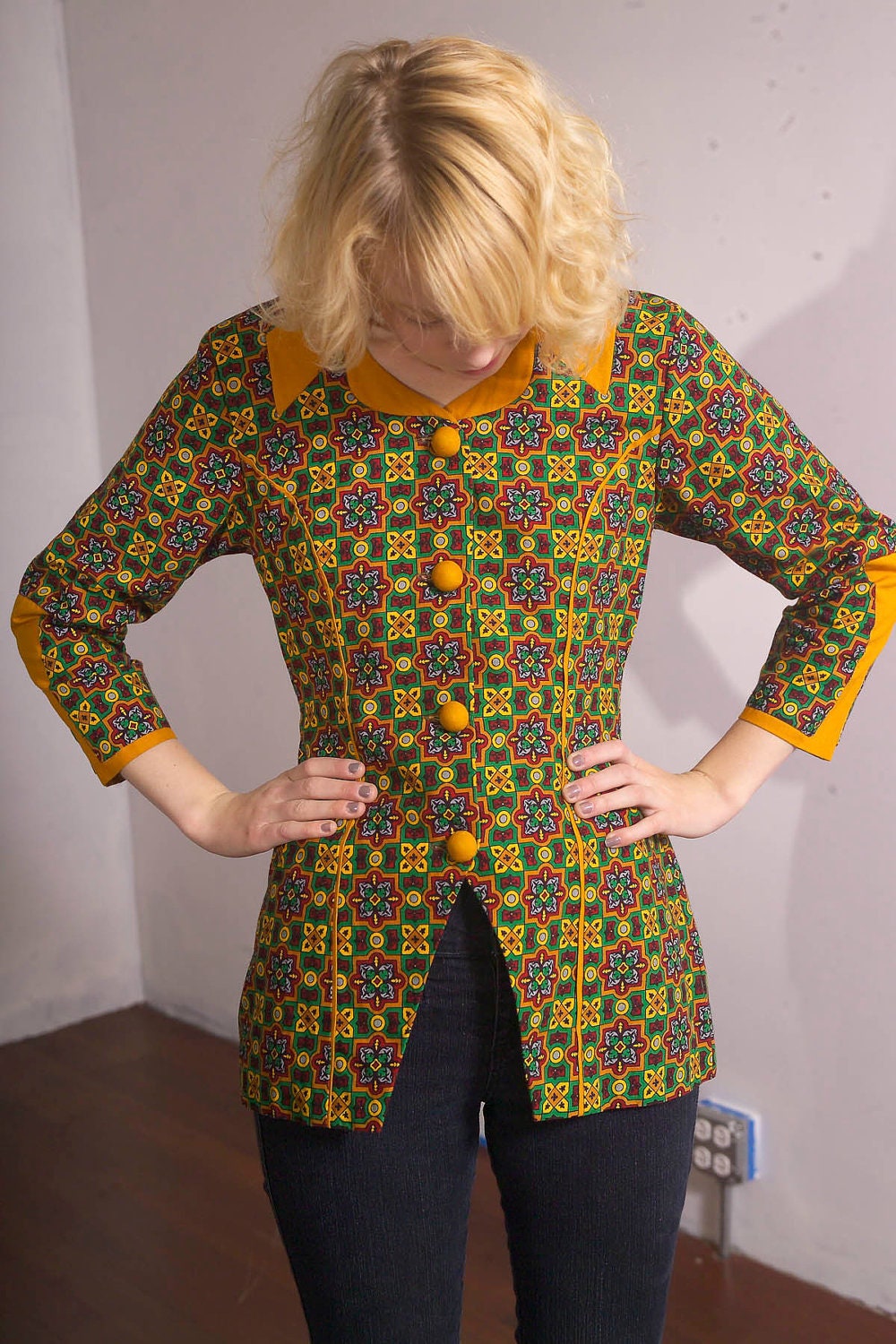 Vintage Structured Mod Tribal Kaleidoscope Moroccan Print Pattern Jacket with Matching Yellow Pencil Skirt (sz 4 6)
