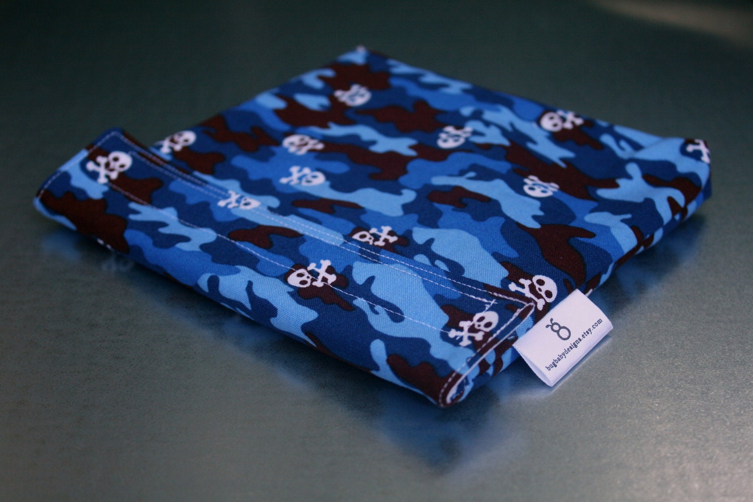 Reusable eco friendly washable Sandwich Bag - blue brown camo with skulls