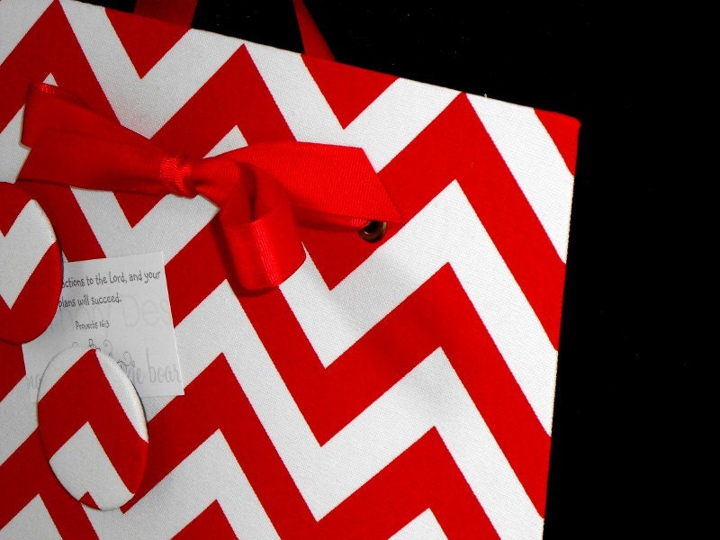 MAGNET BOARD - Chevron Lipstick Red Fabric - Wall Hanging Magnetic Board (11" x 16")