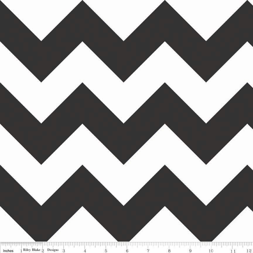 Maternity Hospital Delivery Gown in Black Chevron