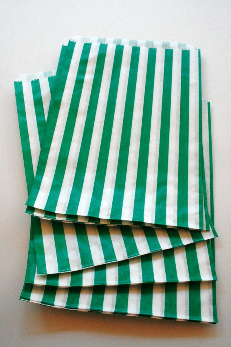 Set of 25 - Traditional Sweet Shop Green Candy Stripe Paper Bags - 5 x 7 New Style