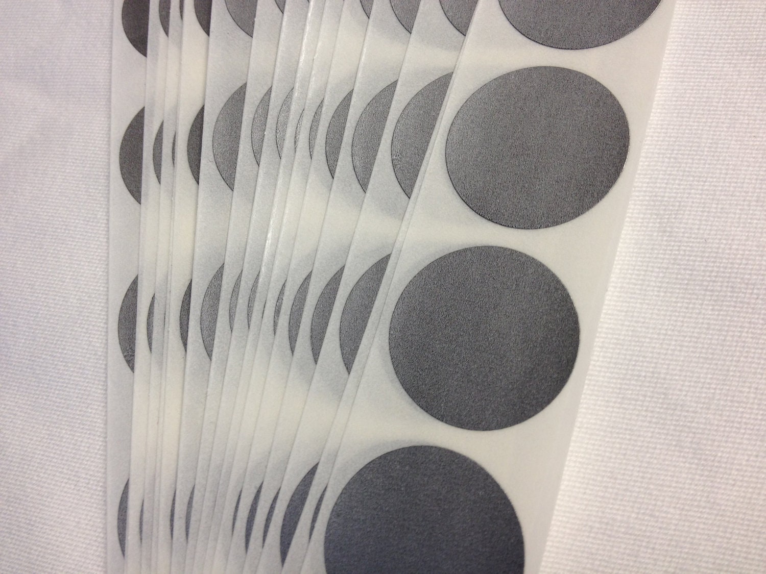 100 Silver 1 inch Round scratch off labels stickers for games and promotions