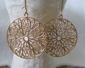 Golden Daisy Long Earwires