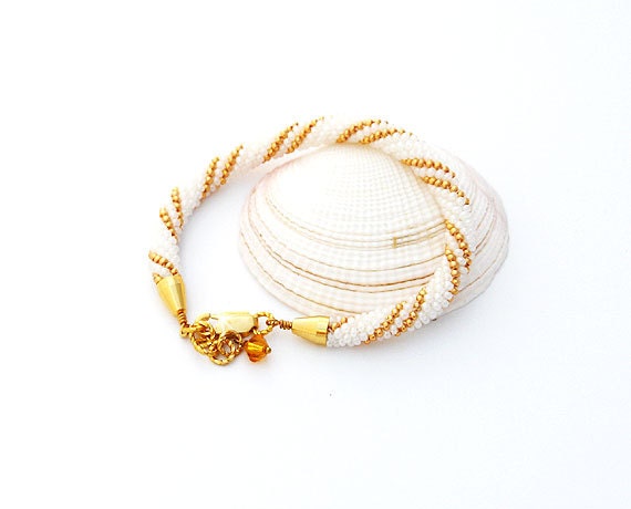 White and Gold Beaded Bracelet